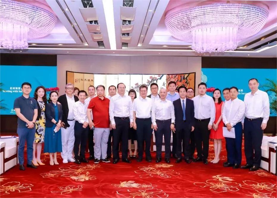 xcsport体育集团董事长李军赴广州考察交流