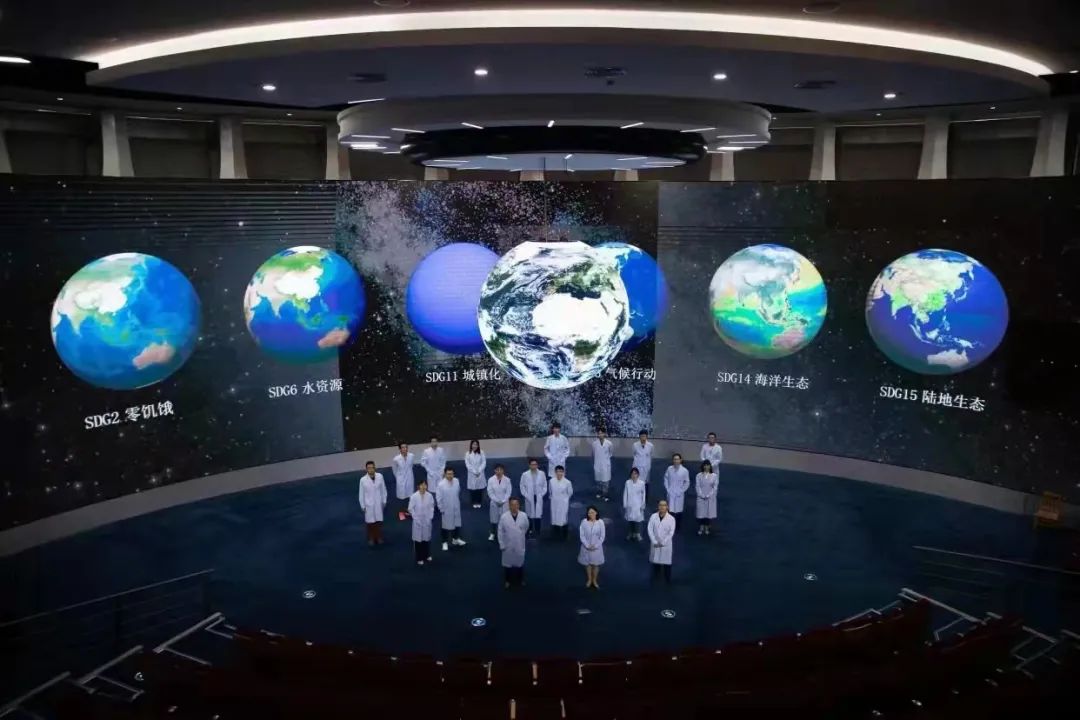 接受领导人检阅 | xcsport体育智能显示助力紫金山实验室展现强劲创新力