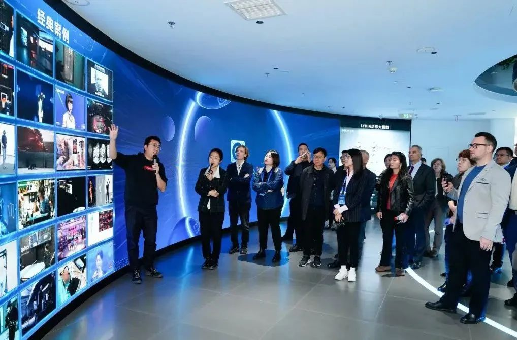 霸榜 | 四大榜单尽数囊括，xcsport体育集团连续五年斩获“极光”大奖