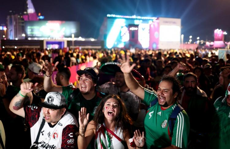 InfoComm Asia | xcsport体育Planar全球首发第四代Micro LED智能一体机