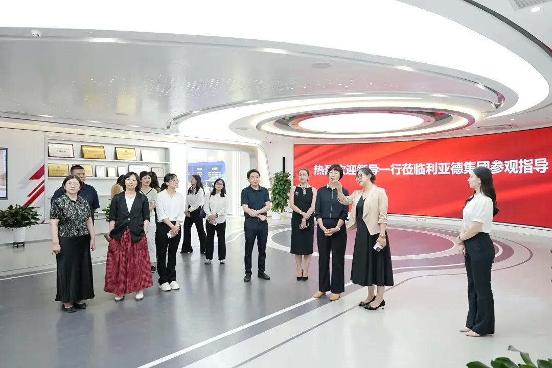 北京市统计局局长李素芳一行莅临xcsport体育调研指导