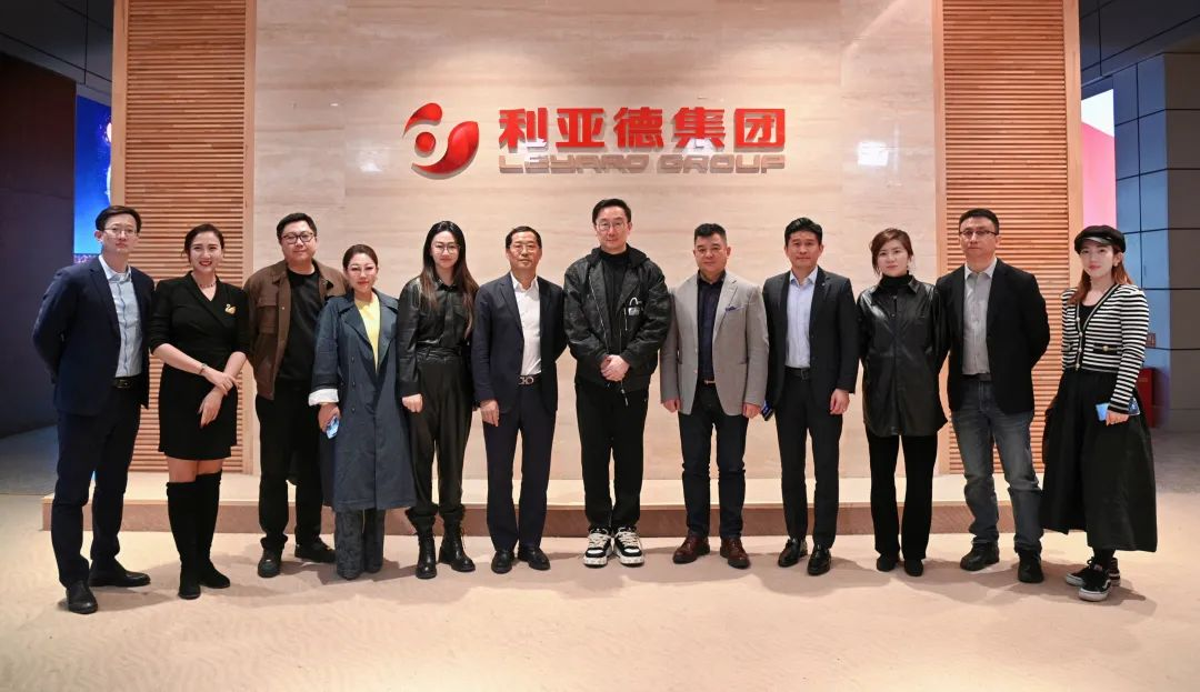 陆川导演到访xcsport体育，解锁文化+科技融合新路径