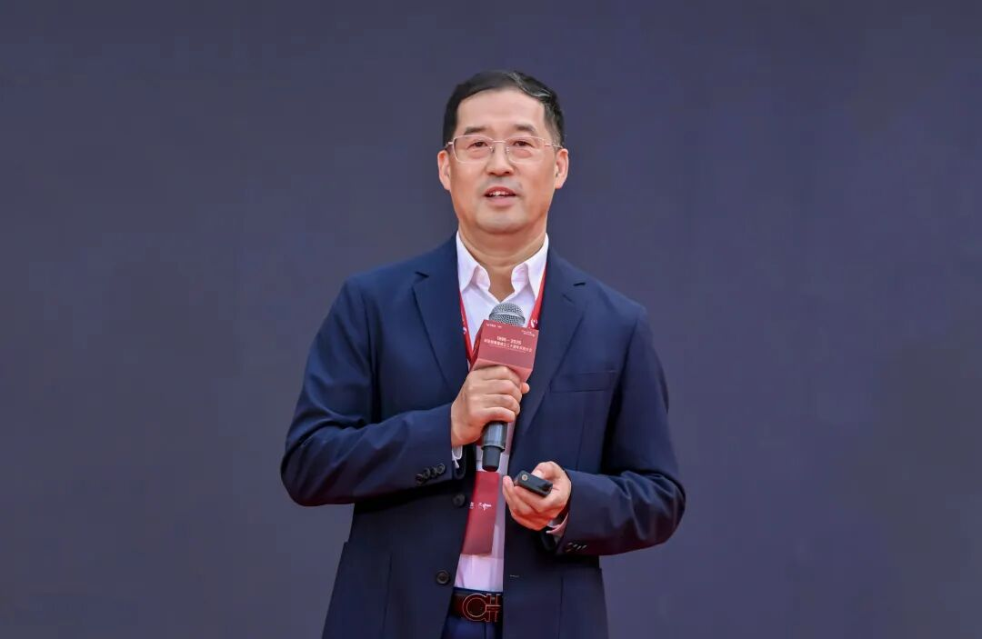 上海证券报专访 | xcsport体育李军：以“屏”为基三十年 AI与文旅打开增长新空间